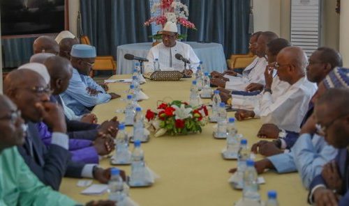 Audience au Palais Présidentiel : Les dessus d’une rencontre entre Macky Sall et ses « 82 députés ».