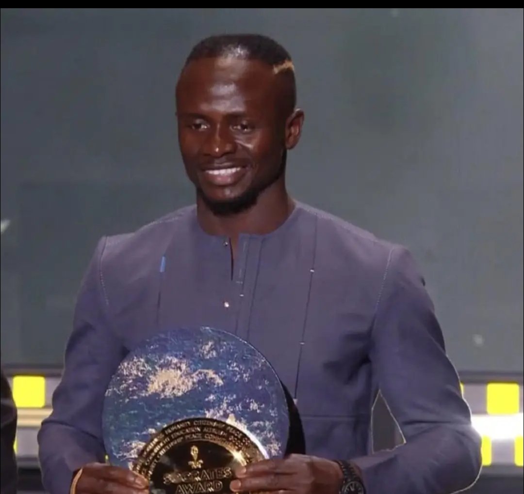 You are currently viewing Ballon d’Or : 19 pays africains ont voté contre Sadio Mané.