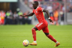 sadio mane a gauche