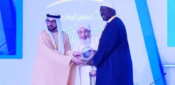 Serigne Abdou Ahad MBACKÉ Gaïndé Fatma honoré aux Emirates Arabes Unis.