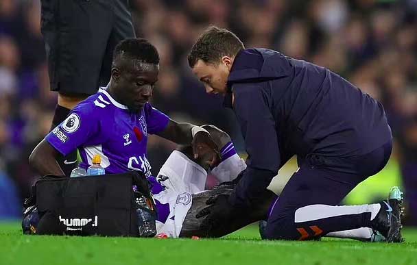 sorti sur blessure de gana