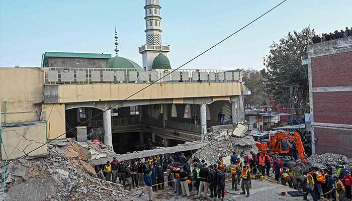 Pakistan : Plus de 90 morts après une explosion à l’intérieur d’une mosquée