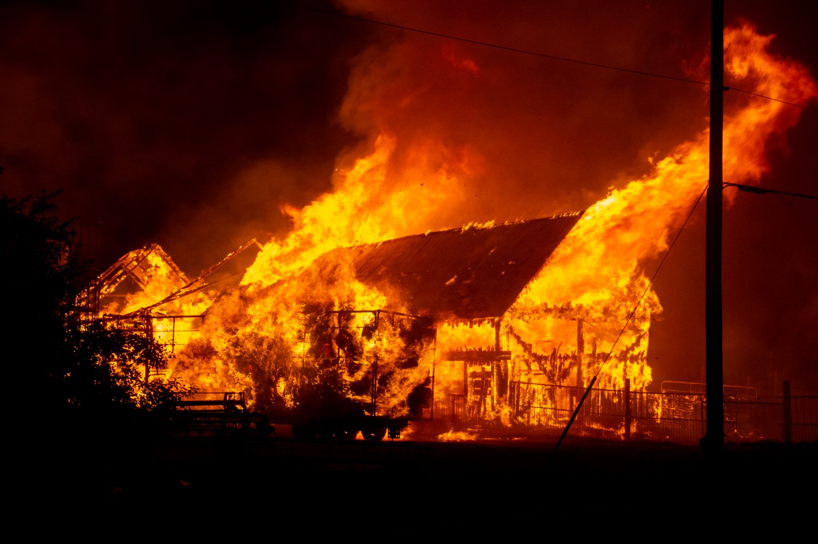 Cité Ataya : un violent incendie fait plusieurs dégâts