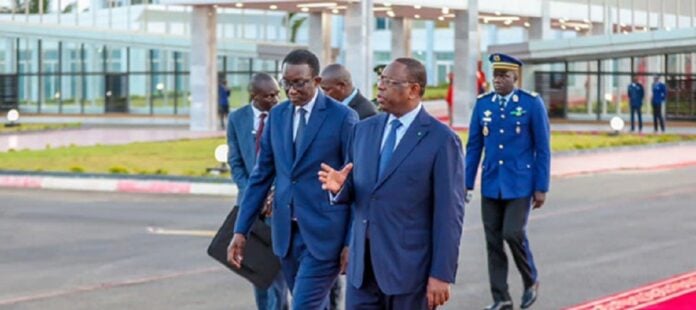 Report de la Présidentielle : Nouvelle démission actée, Macky Sall perd un autre atout