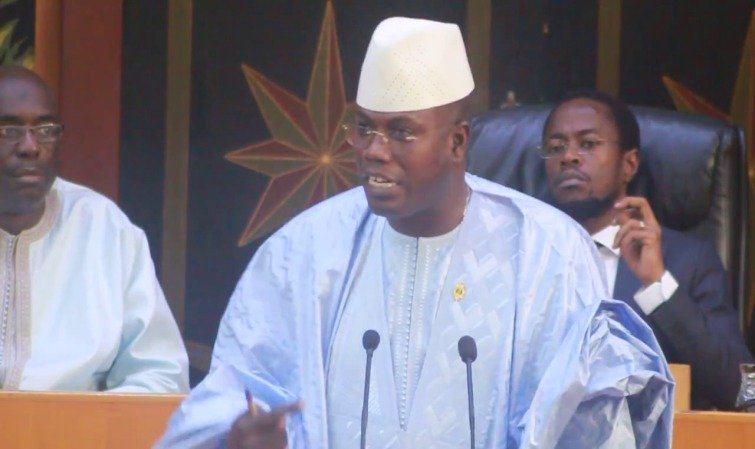 Cheikh Abdou Bara Dolly rejoint celui qui s’engage à respecter Serigne Touba s’il est élu : Une déclaration marquante