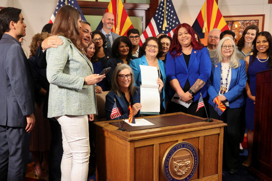 En Arizona, une loi de 1864 interdisant l’avortement écartée de justesse