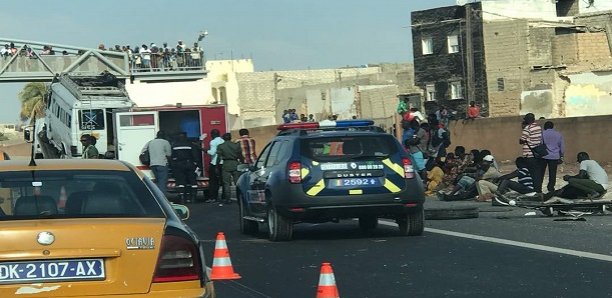 Transports: Les deux chauffeurs qui faisaient la course sur l’autoroute à péage, en garde à vue