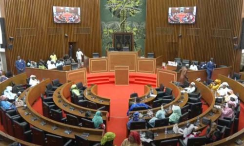 Assemblée nationale : Les députés procèdent au toilettage du règlement intérieur Ayib Daffé, Abdou Mbow et Mamadou Lamine Thiam sont d’accord